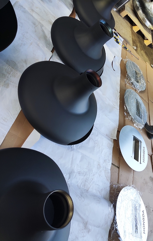 Zawieszony drewniany czarny kominek płonący kominek na dachu wewnętrzny stalowy niestandardowy 15